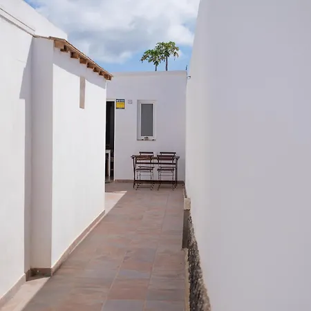 Casa Nepal Playa Blanca